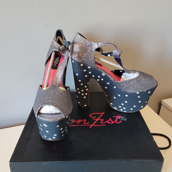 Iron Fist Shoes - Iron Fist Starry Night Super Platforms, New with Flaws, Size 7